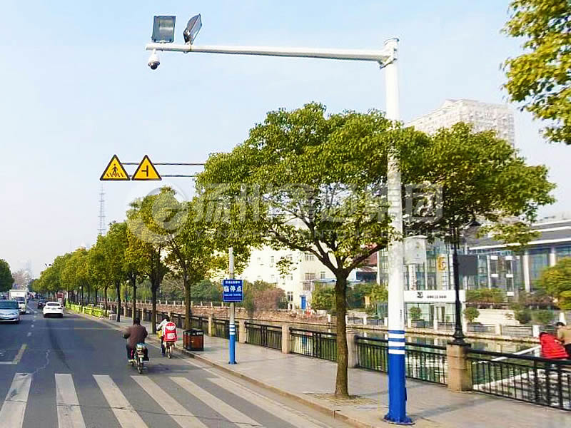 DJG-018，電子警察桿，治安監(jiān)控桿