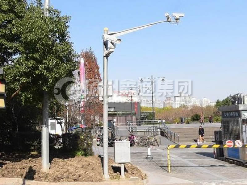 DJG-024，電子警察桿，治安監(jiān)控桿