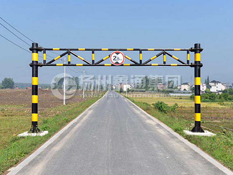 LMJ-020，鄉(xiāng)道限高龍門(mén)架