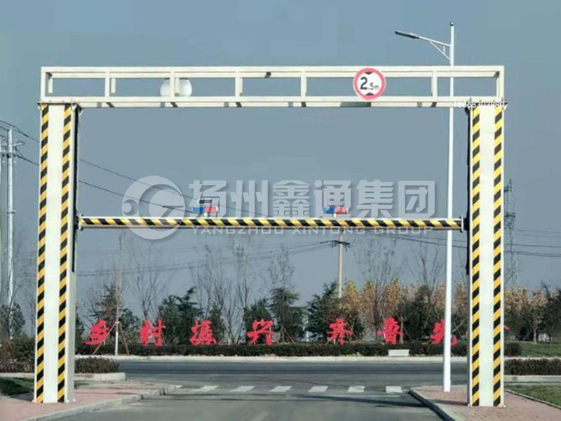 LMJ-028，升降式限高龍門架