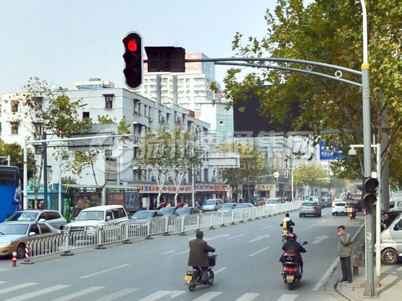 XHDG-015，A字臂信號燈桿