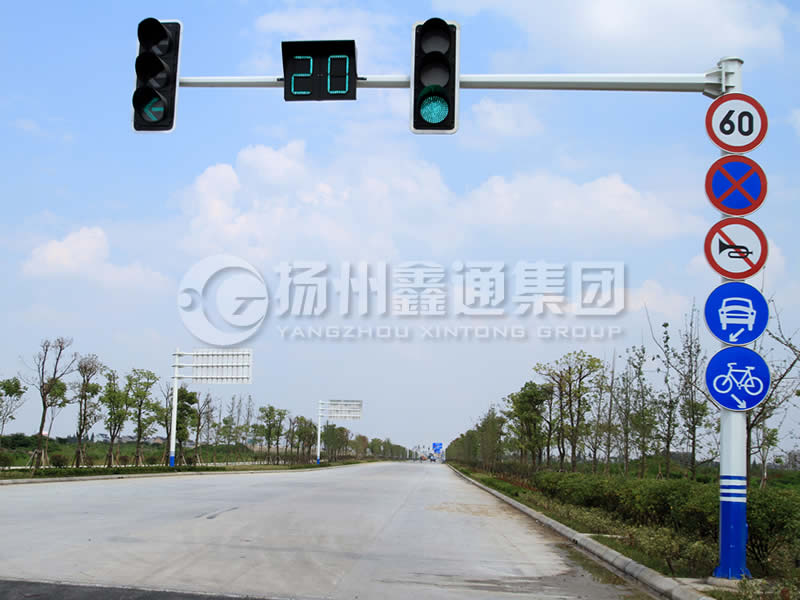 XHDG-036，八棱錐形信號(hào)燈桿