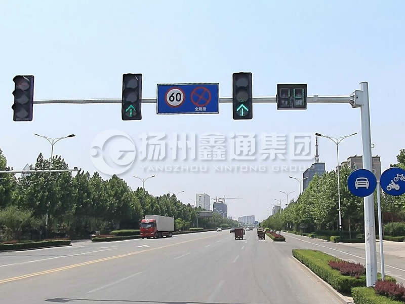 XHDG-060，八棱懸臂信號(hào)燈桿