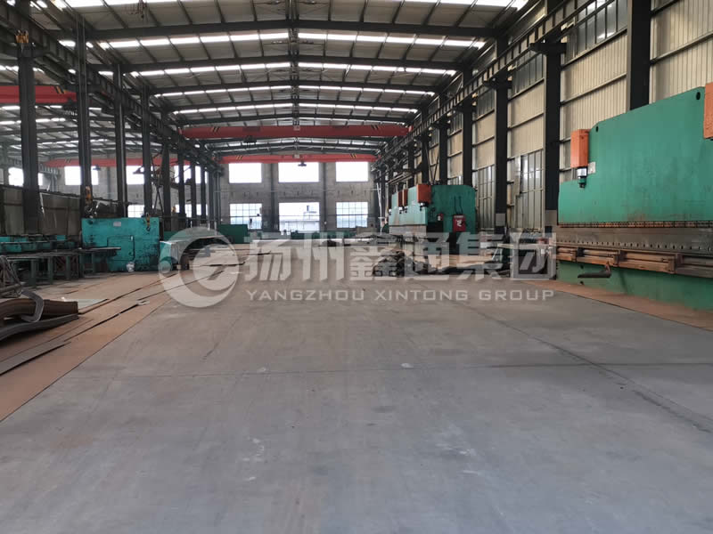 數(shù)控折彎機車間